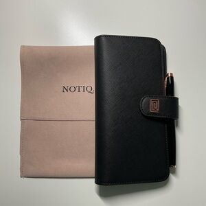 Notiq Black Slim Wallet with Pen.